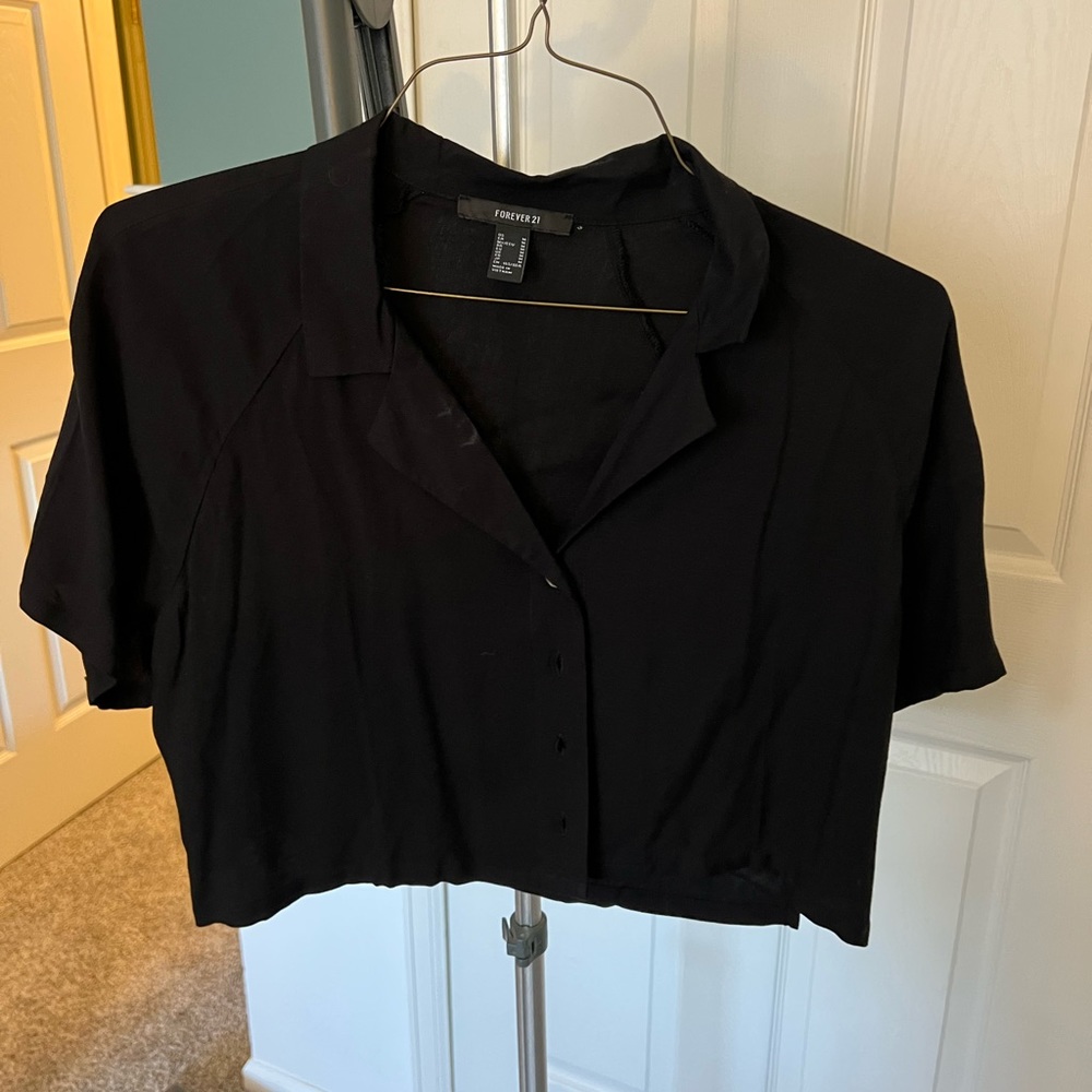 Forever 21 crop button down